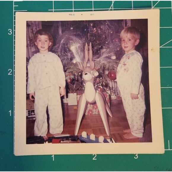 Vintage found photo snapshots 1962 two children Christmas morning tree siblings - Picture 2 of 9
